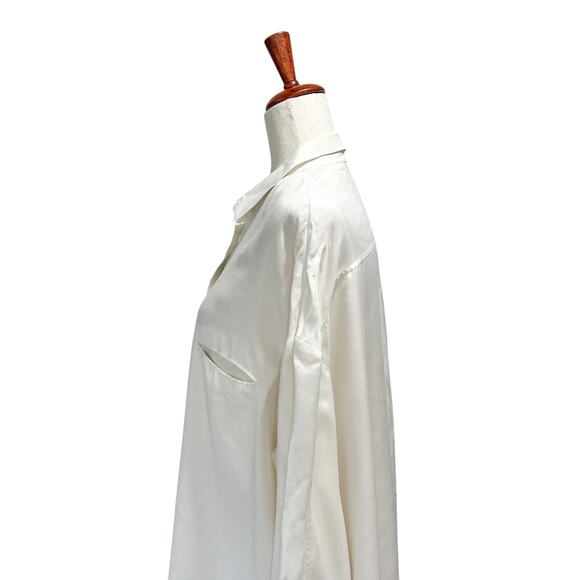 Nap Loungewear Size‎ Medium Women's Oversized Cupro Button Down Shirt in Cream - Picture 6 of 12